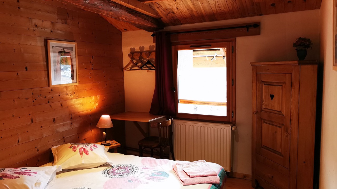 Photo of Bedroom in Jausiers