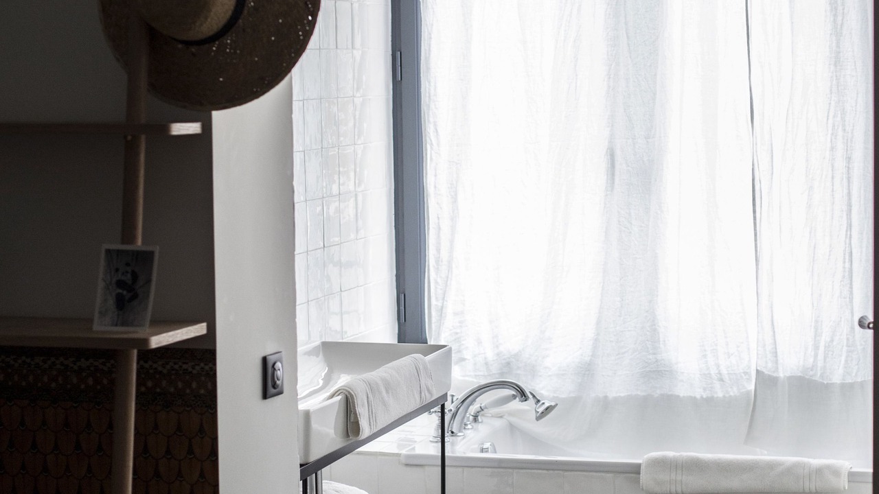 Photo of Bathroom in Arles City Centre