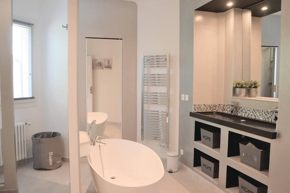 Photo of Bathroom in Grans