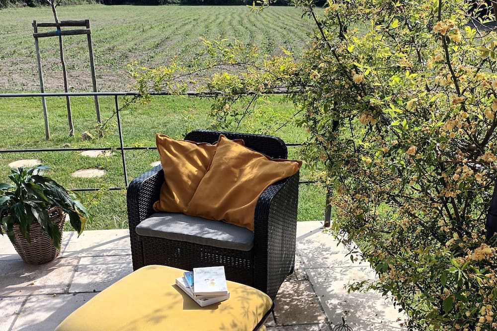 Photo of Outdoor in Mouries