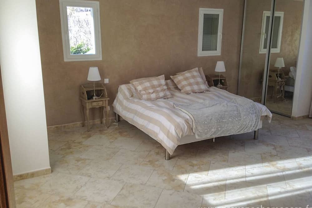 Photo of Bedroom in Cruis