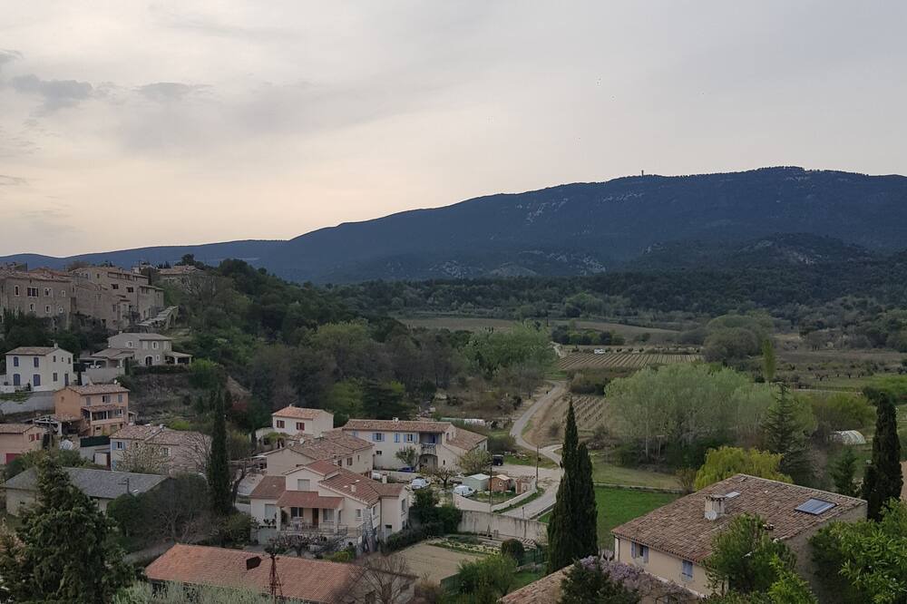 Photo of Outdoor in Cabrieres-dʼAigues
