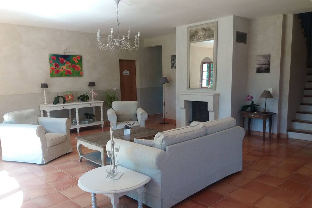 Photo of Bedroom in Saint-Quentin-la-Poterie