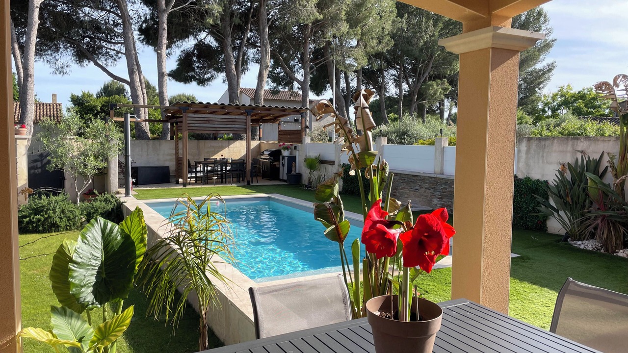 Photo of Outdoor in Saint-Martin-de-Crau
