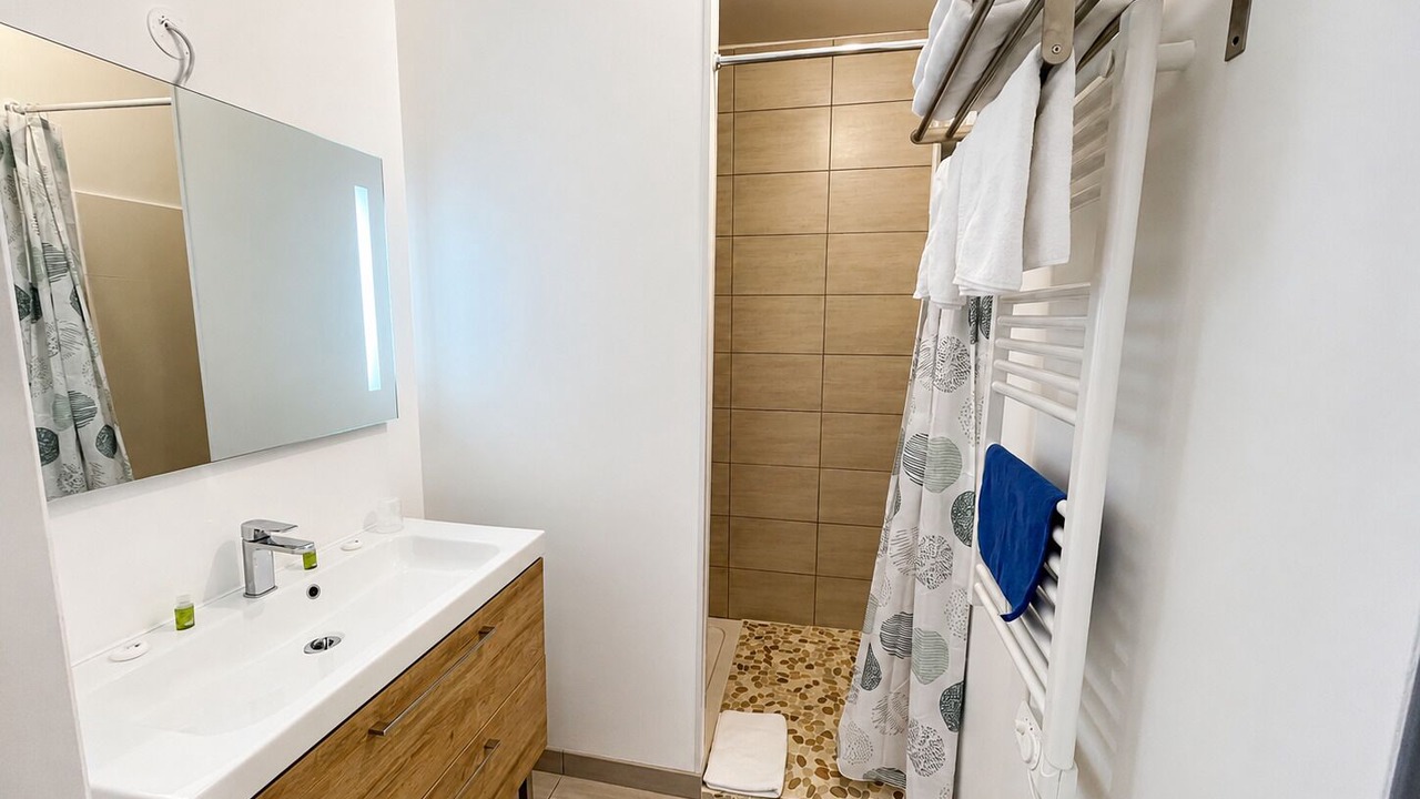 Photo of Bathroom in Saint-Martin-de-Crau