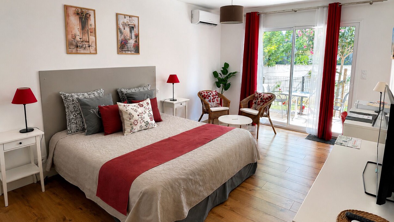 Photo of Bedroom in Saint-Martin-de-Crau
