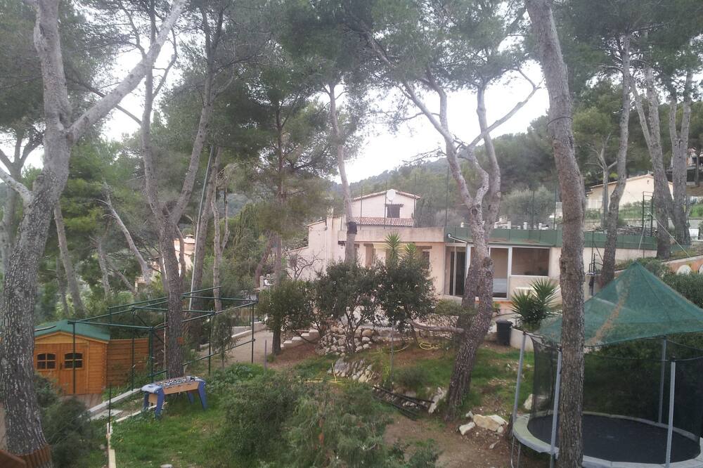 Photo of Outdoor in Cantaron