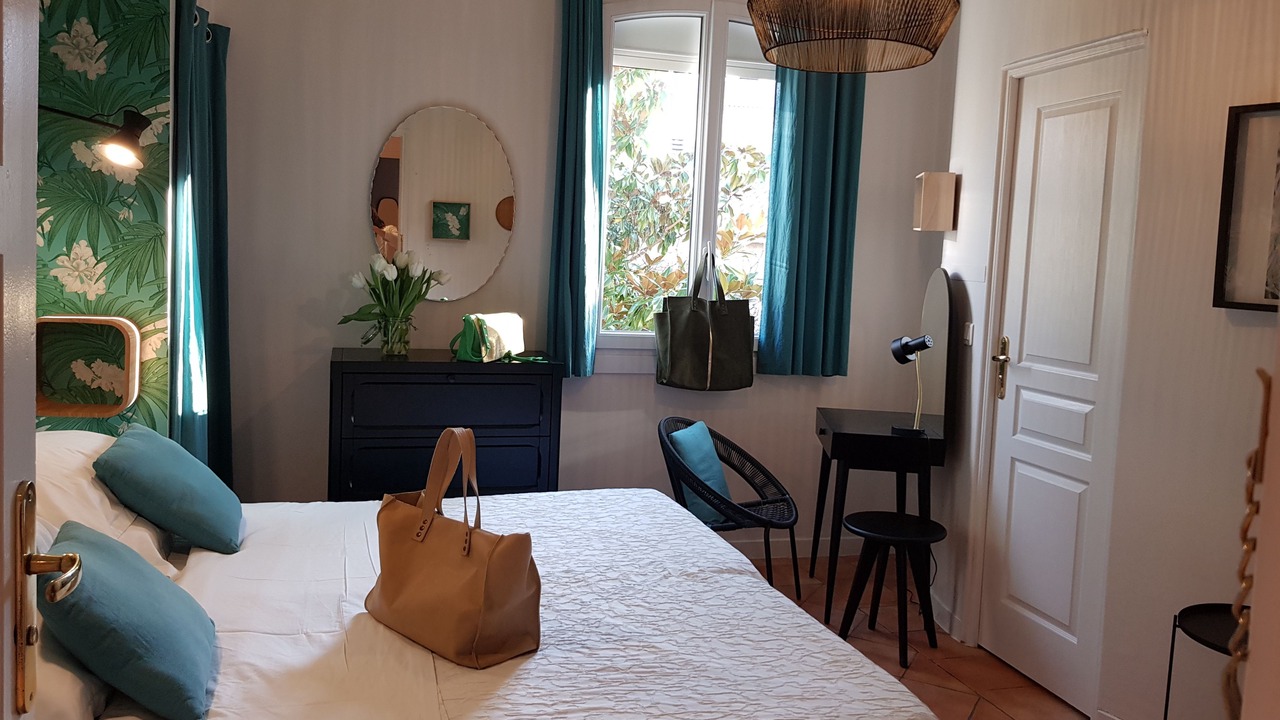 Photo of Bedroom in Saint-Tropez City Centre