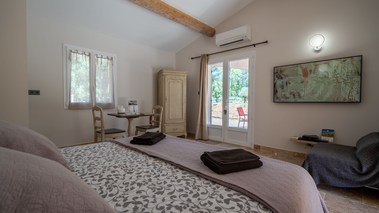 Photo of Bedroom in Lourmarin