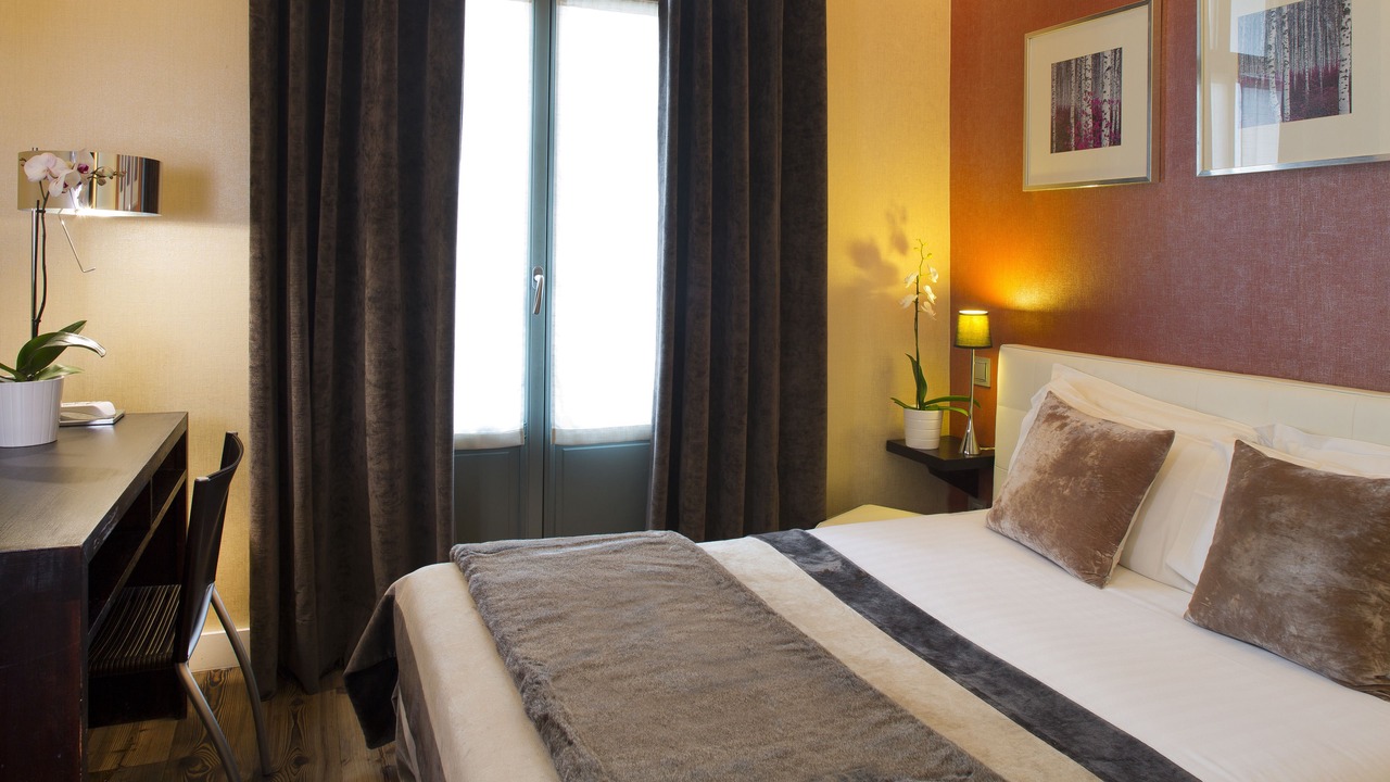 Photo of Bedroom in Les Arceaux