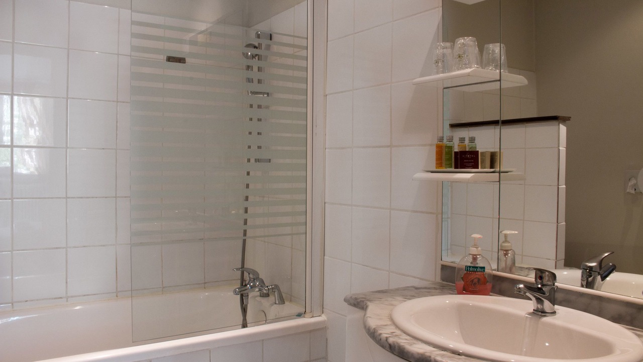 Photo of Bathroom in Faubourg