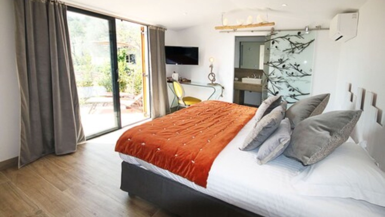 Photo of Bedroom in Le Rouret