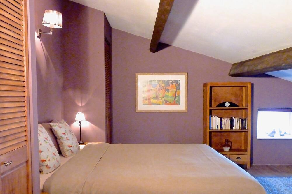 Photo of Bedroom in Saint-Jean-de-Ceyrargues