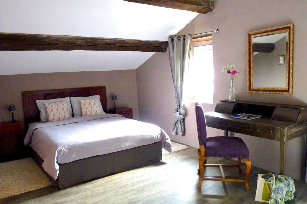 Photo of Bedroom in Saint-Jean-de-Ceyrargues