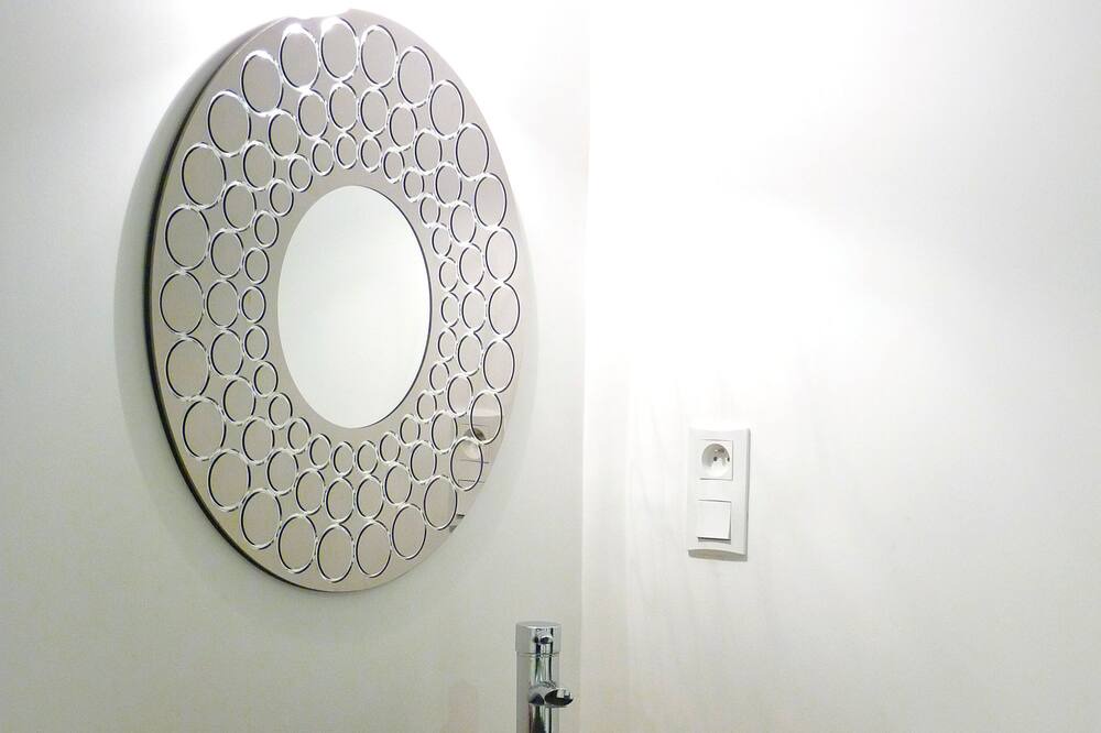 Photo of Bathroom in Saint-Jean-de-Ceyrargues
