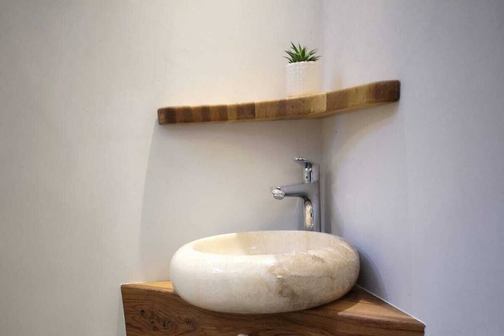 Photo of Bathroom in Roquefort-les-Pins