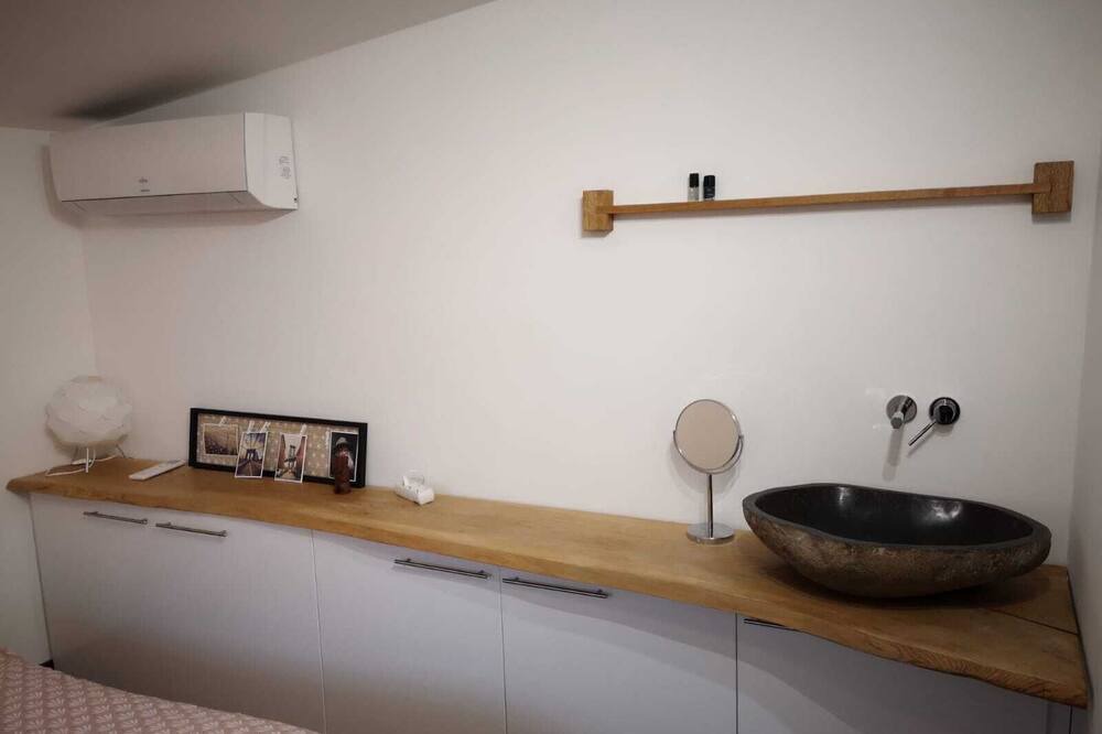 Photo of Bedroom in Roquefort-les-Pins