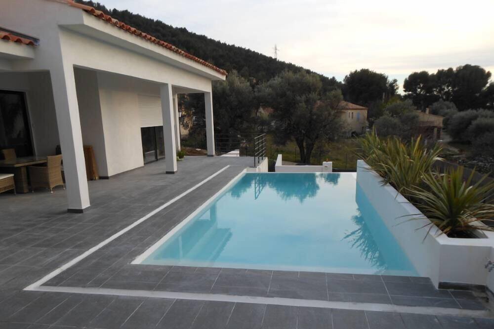 Photo of Outdoor in Ceyreste