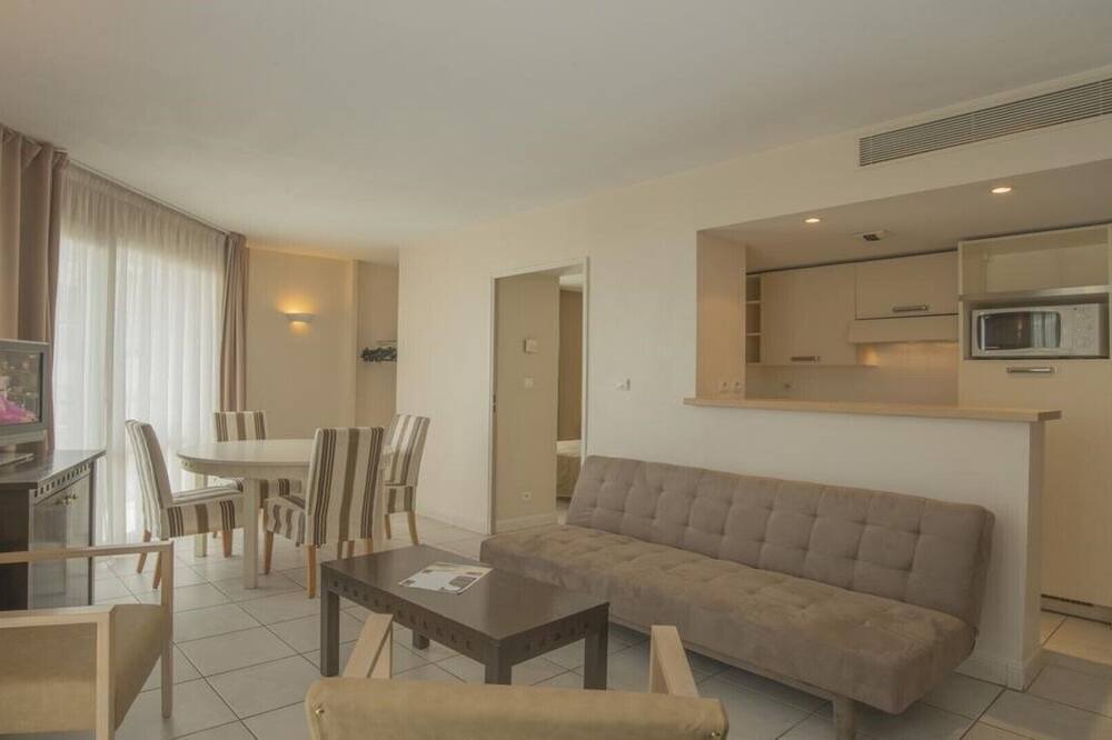 Photo of Livingroom in Carnot