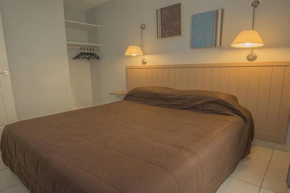 Photo of Bedroom in Carnot