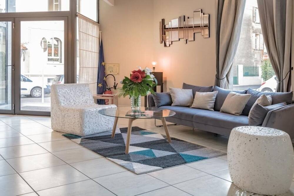 Photo of Livingroom in Carnot