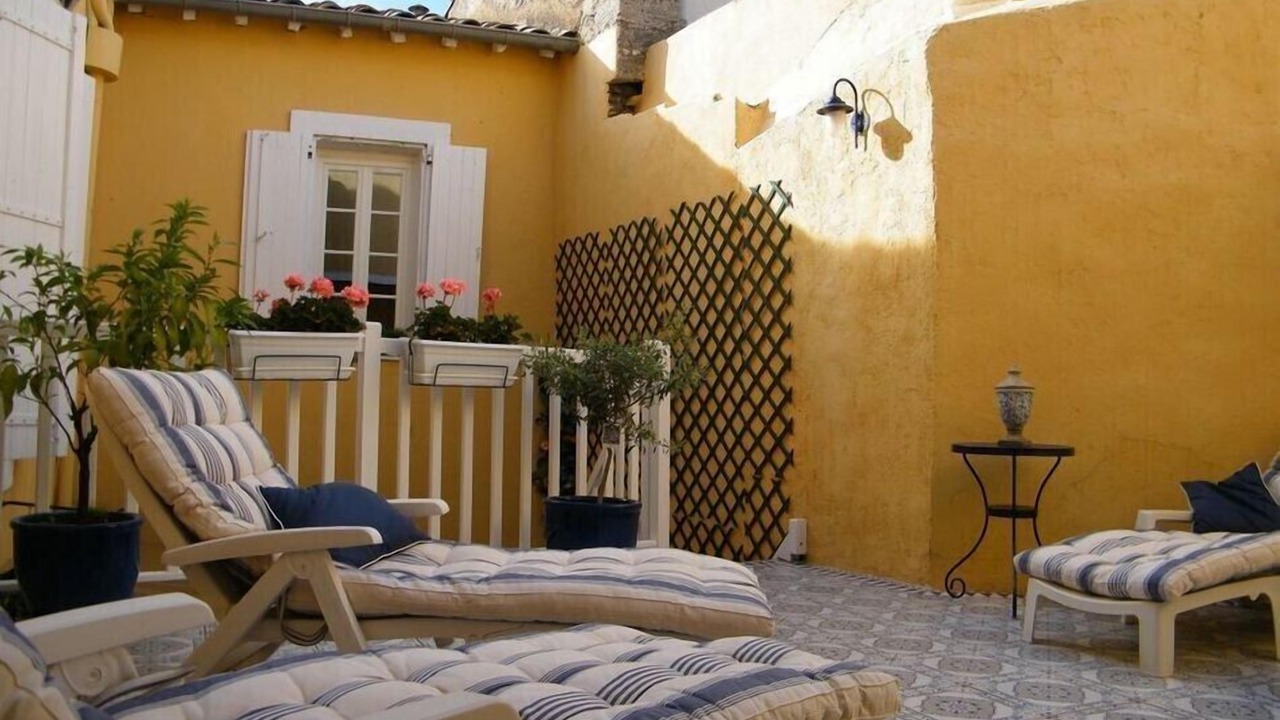Photo of Patio Balcony in Caux