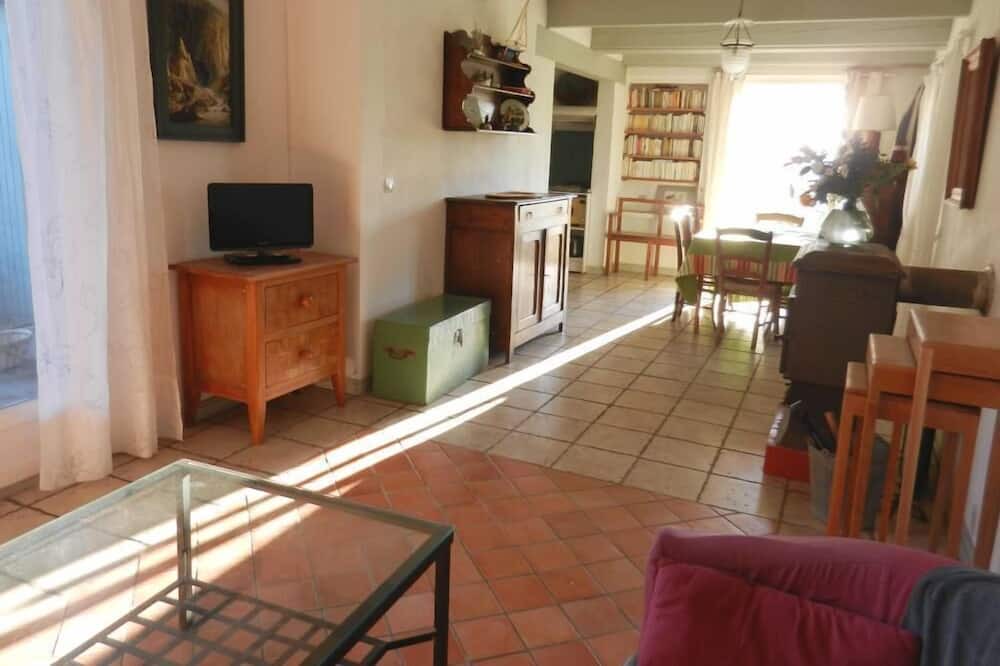 Photo of Livingroom in Arles