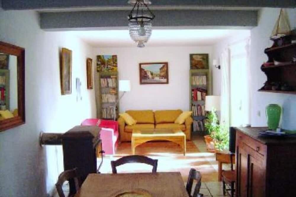 Photo of Livingroom in Arles