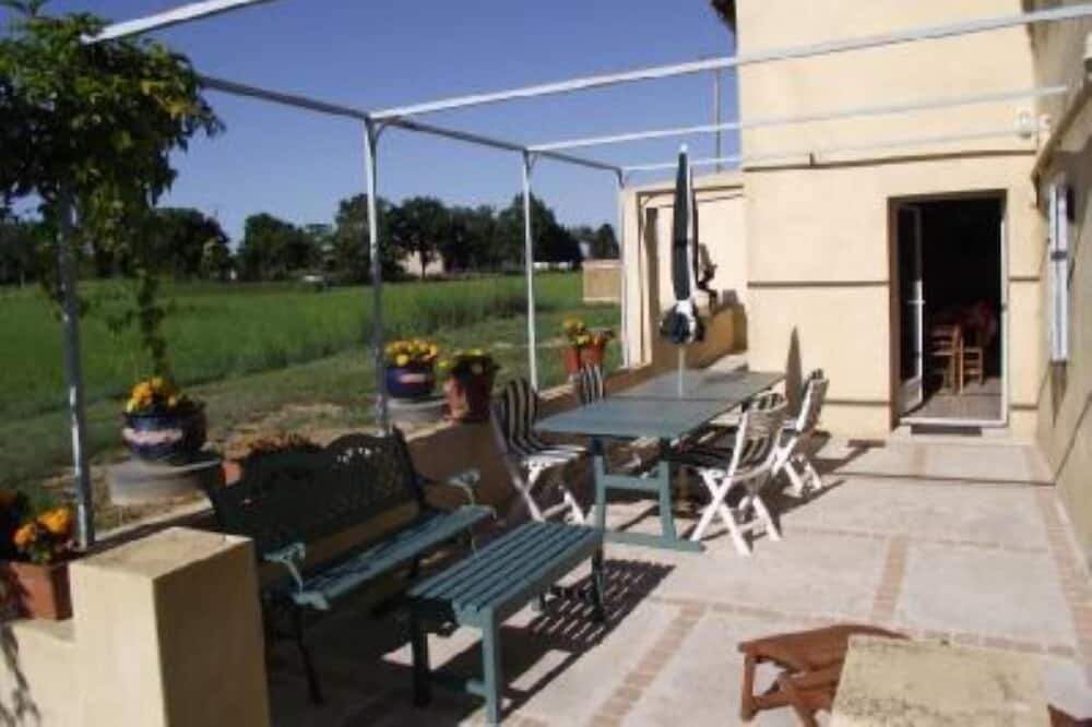 Photo of Patio Balcony in Arles