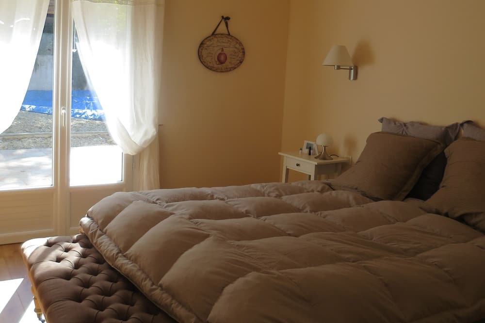 Photo of Bedroom in Velleron