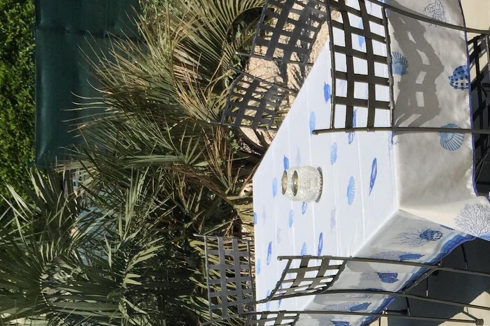 Photo of Patio Balcony in Cabasse