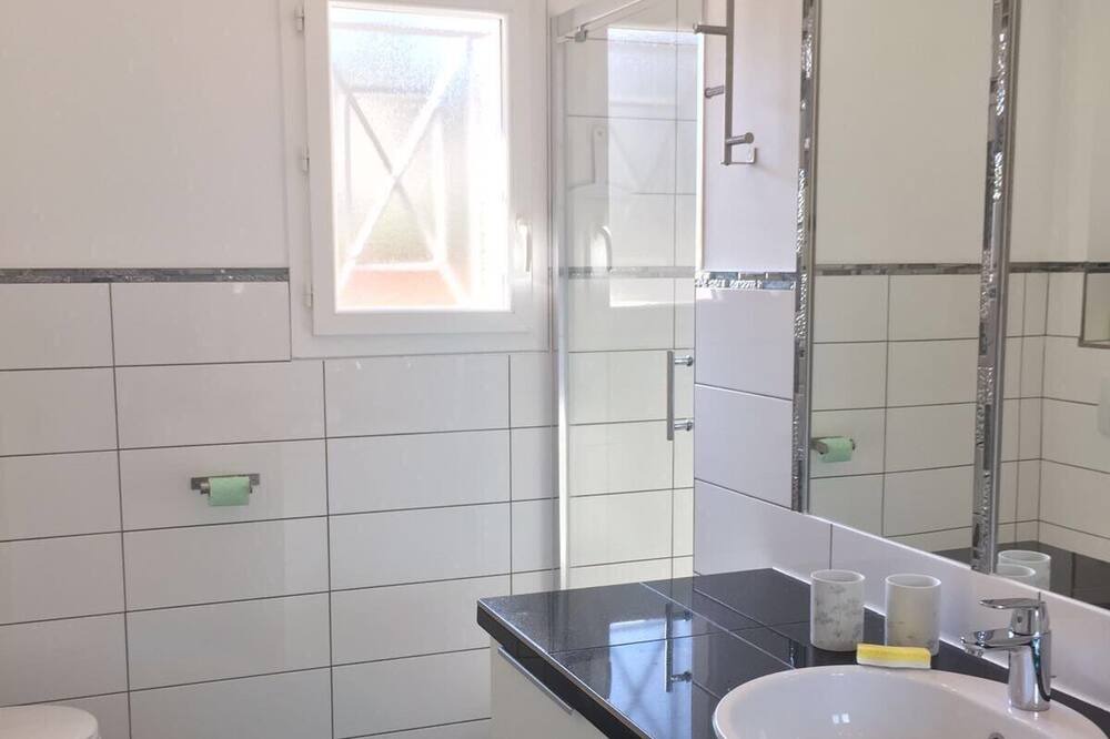 Photo of Bathroom in Cabasse