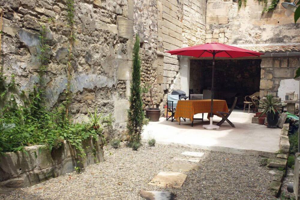 Photo of Outdoor in Tarascon