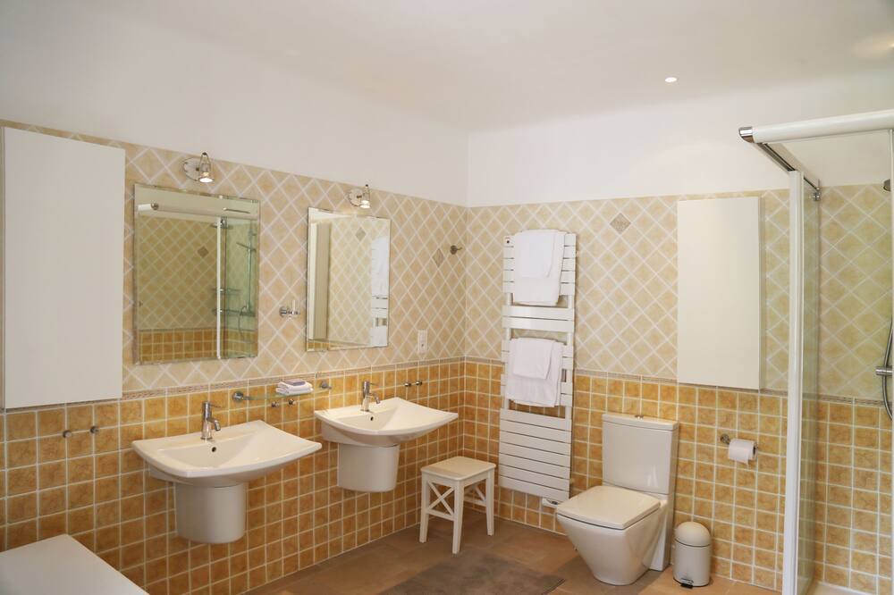Photo of Bathroom in Seillans