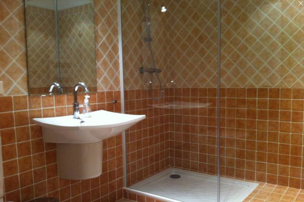 Photo of Bathroom in Seillans
