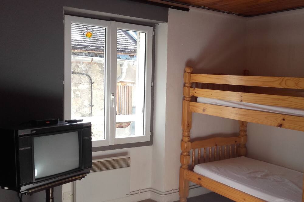 Photo of Bedroom in Beauvezer