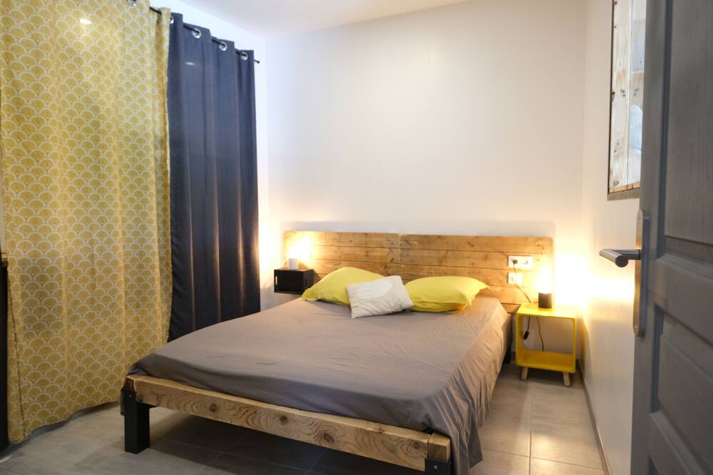Photo of Bedroom in Barbentane