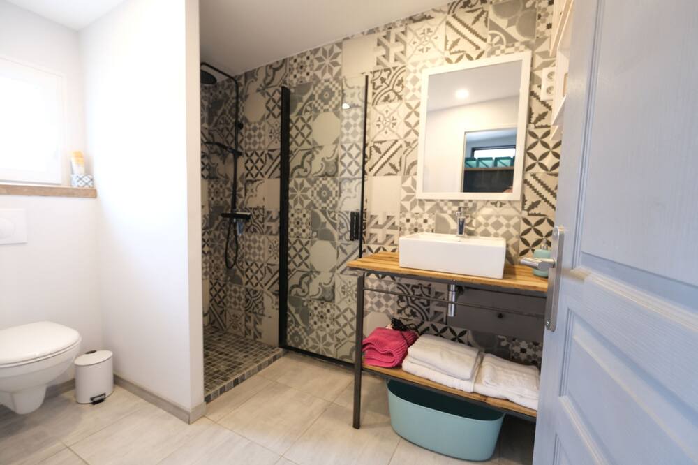 Photo of Bathroom in Barbentane