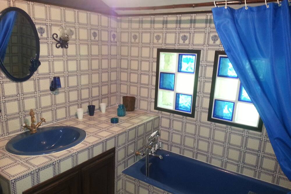 Photo of Bathroom in Cavaillon