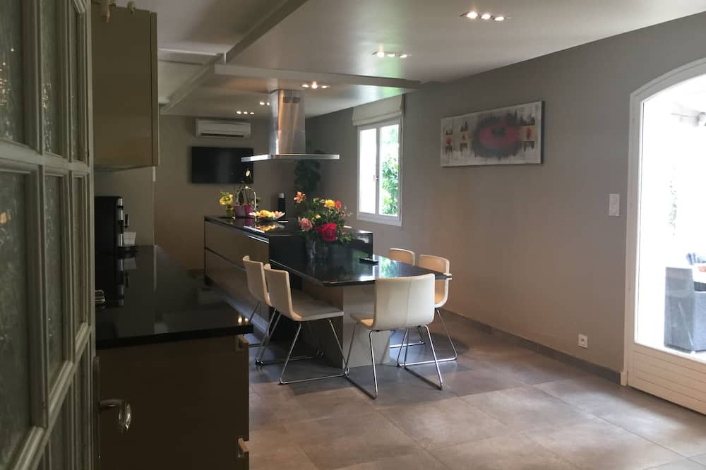 Photo of Kitchen in Mas-Blanc-des-Alpilles