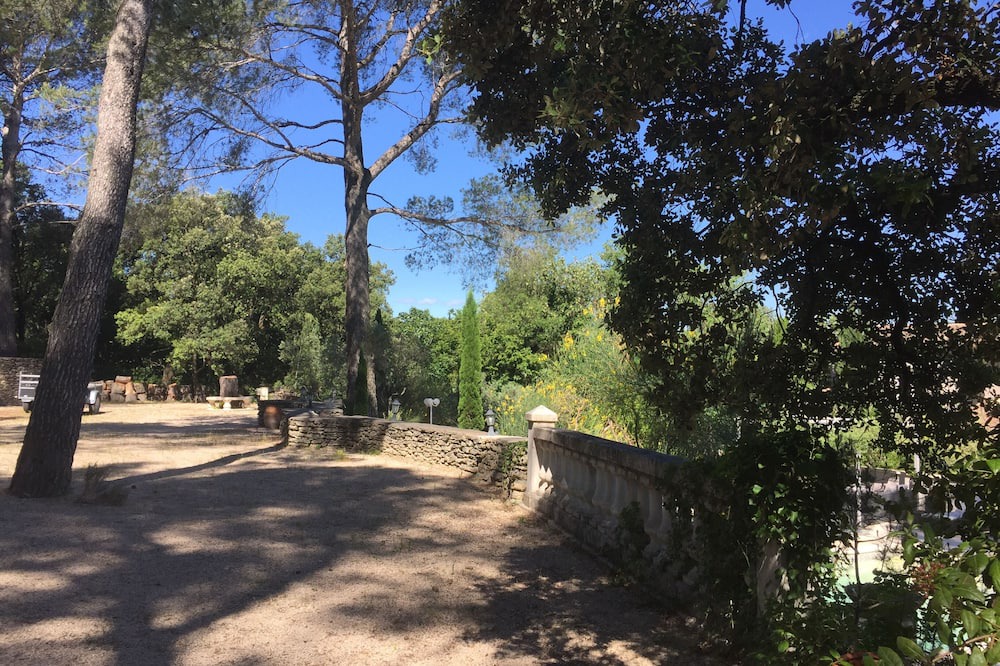 Photo of Outdoor in Mas-Blanc-des-Alpilles