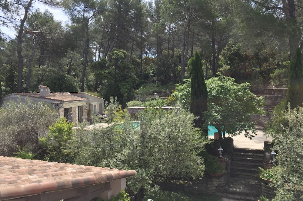 Photo of Outdoor in Mas-Blanc-des-Alpilles