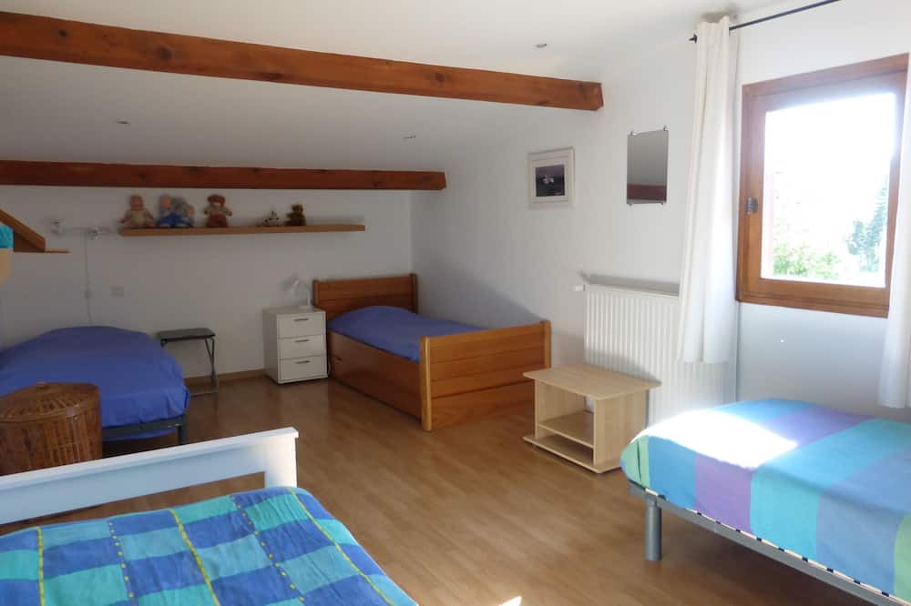 Photo of Bedroom in Saint-Michel-de-Chaillol