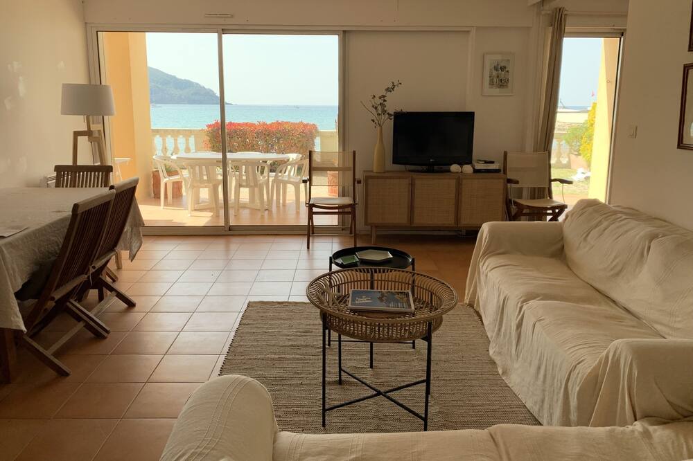 Photo of Livingroom in Les Lecques