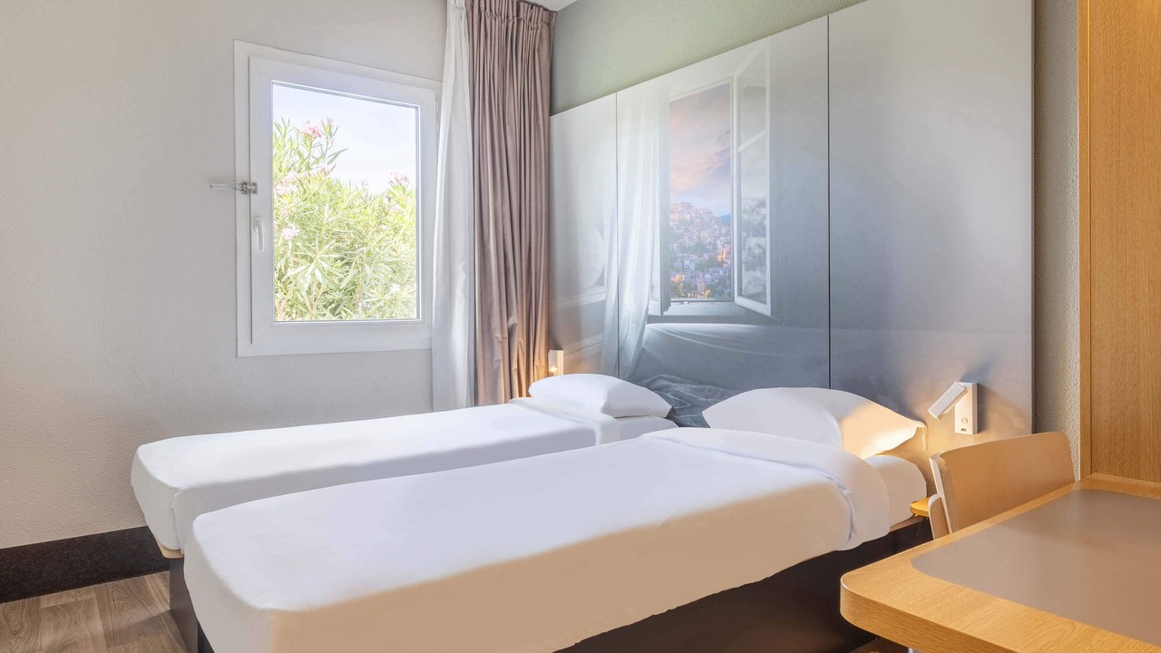 Photo of Bedroom in Salon-de-Provence
