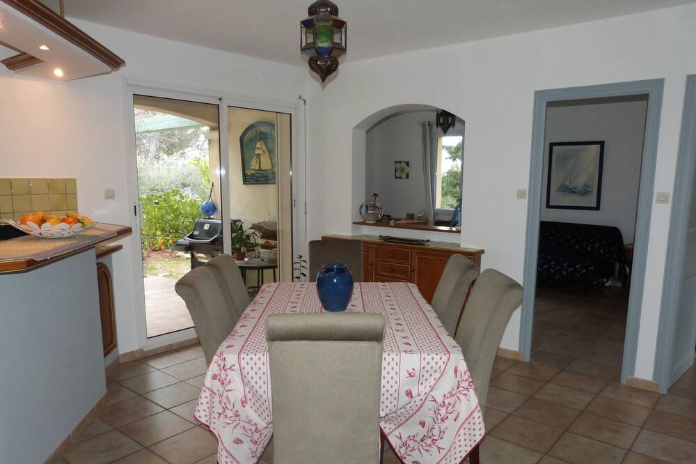 Photo of Kitchen in Cuers