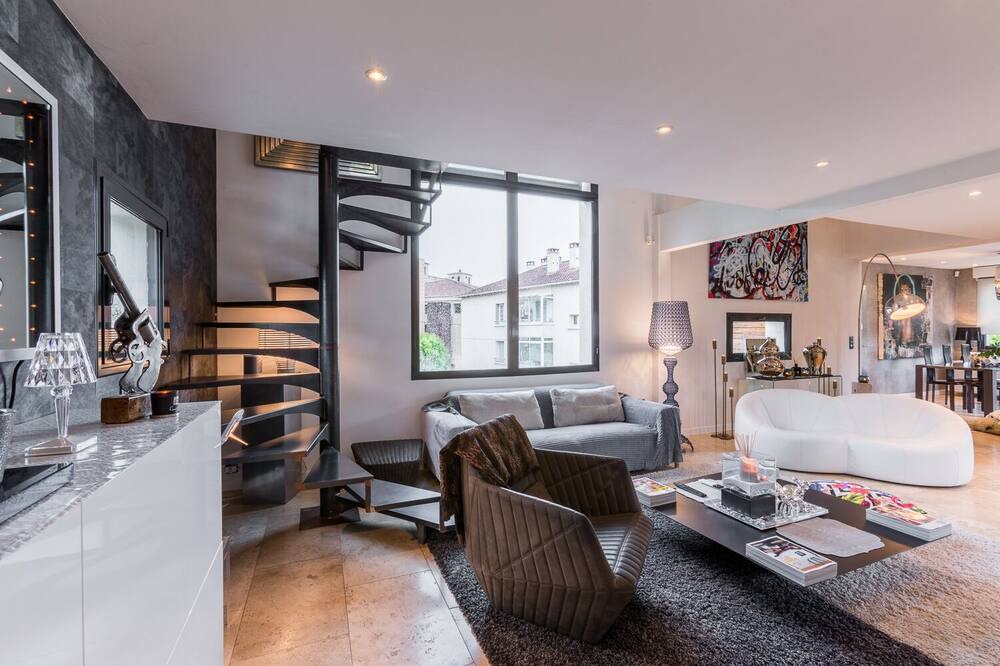 Photo of Livingroom in Sud