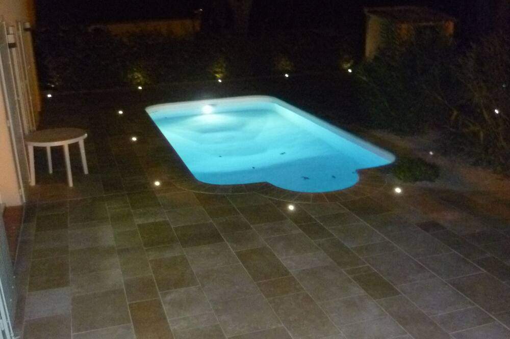 Photo of Outdoor in Pont Royal