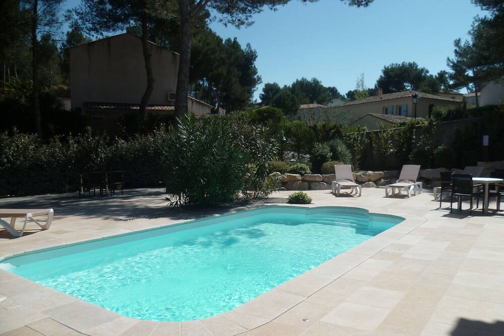 Photo of Outdoor in Pont Royal