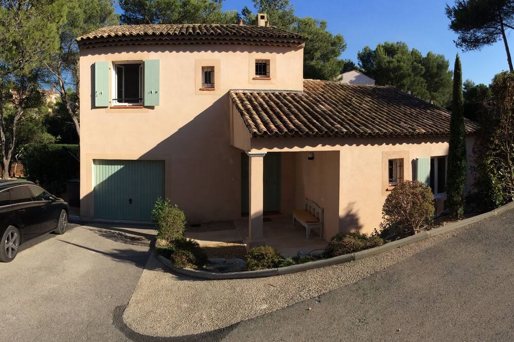 Photo of Outdoor in Pont Royal